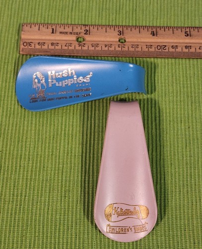 Vintage plastic shoe horn - horn, lot
